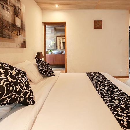 Seminyak Villa Kalyca Exteriör bild