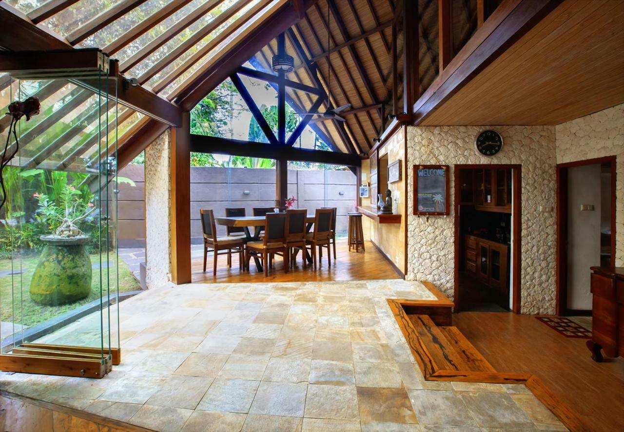 Seminyak Villa Kalyca Exteriör bild