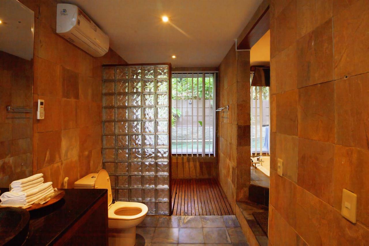 Seminyak Villa Kalyca Exteriör bild