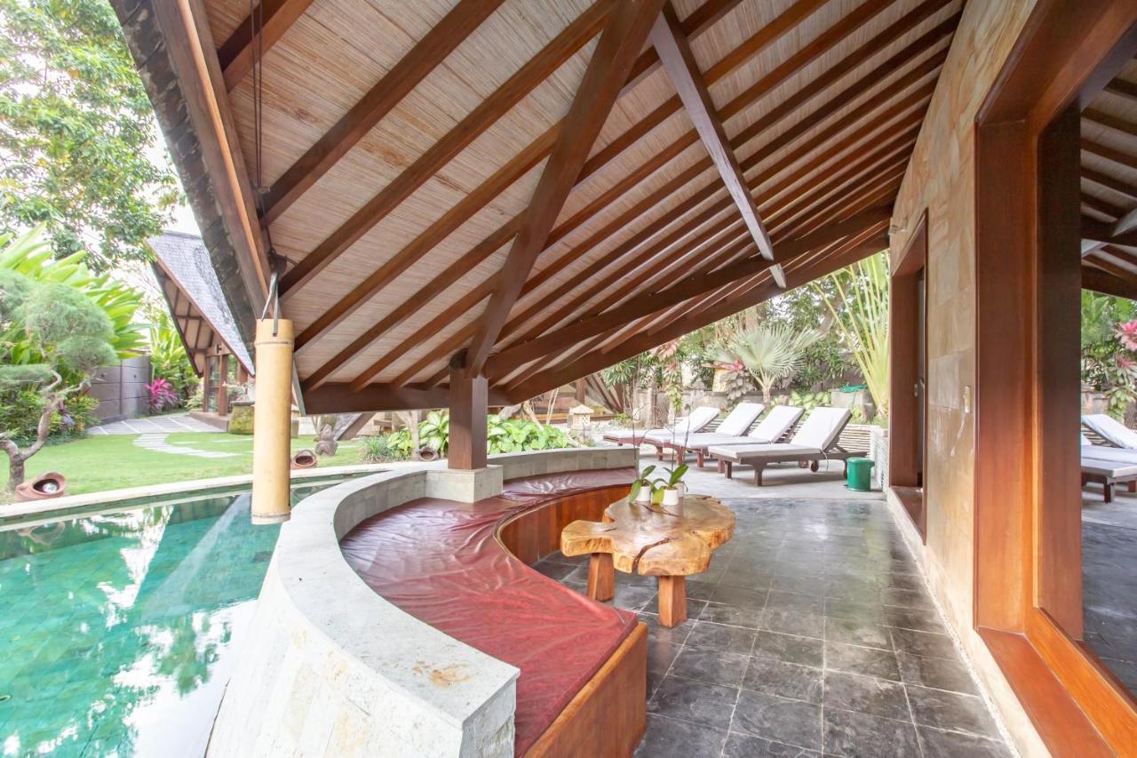 Seminyak Villa Kalyca Exteriör bild